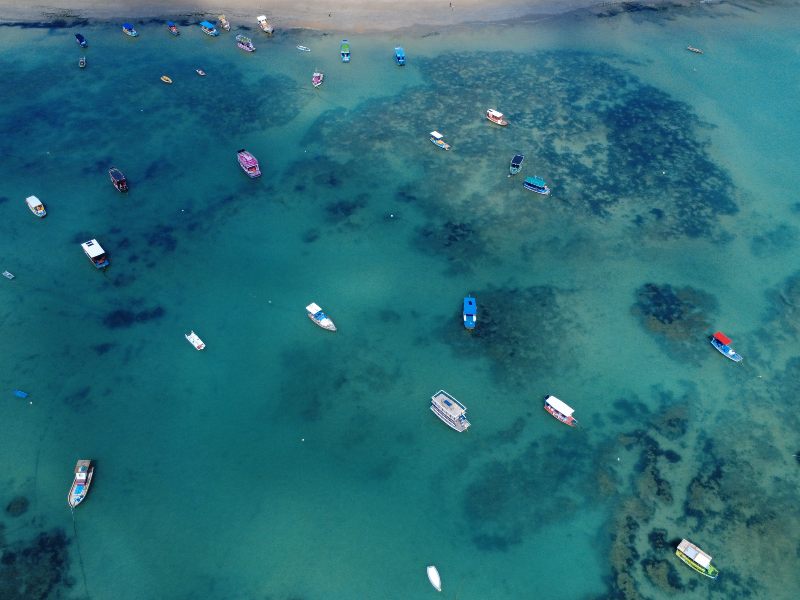 Vista aérea de las Jangadas en las piscinas naturales de Maceió