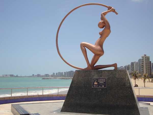 Visitar la estatua de Iracema, una de las cosas que hacer en Fortaleza
