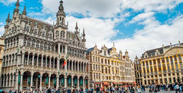 Grand Place, uno de los lugares que se visitan en los mejores free tours en Bruselas