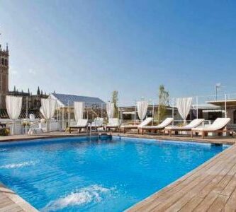 donde alojarse en sevilla