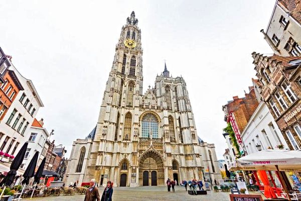 Catedral Nuestra Señora una de las mejores cosas que hacer en Amberes en un dia