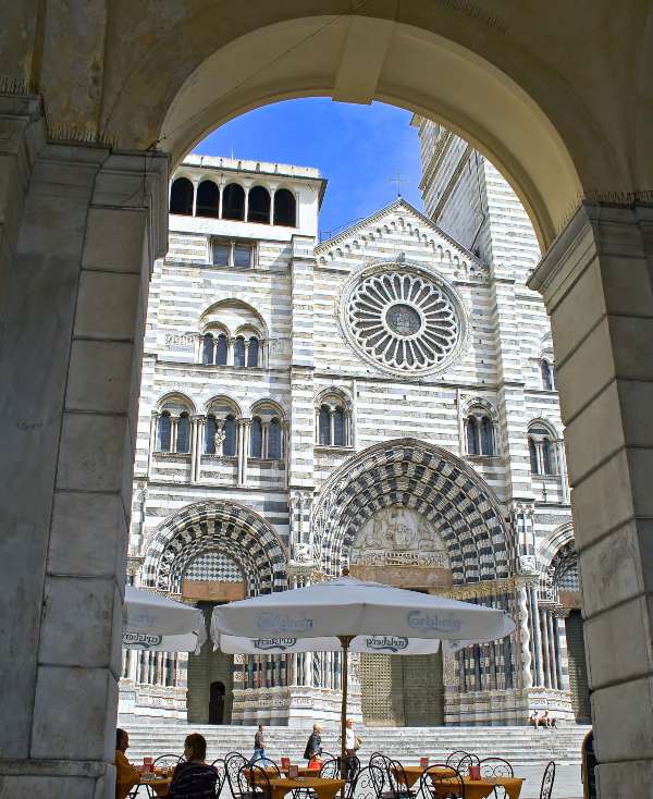 Catedral de San Lorenzo, lugares que ver en Génova