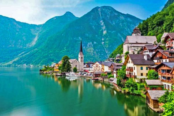 Hallstatt una de las ciudades de Austria más bonitas